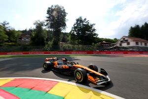 Piastri vuela en la clasificación sprint con Sainz 6º y Alonso fuera en SQ2