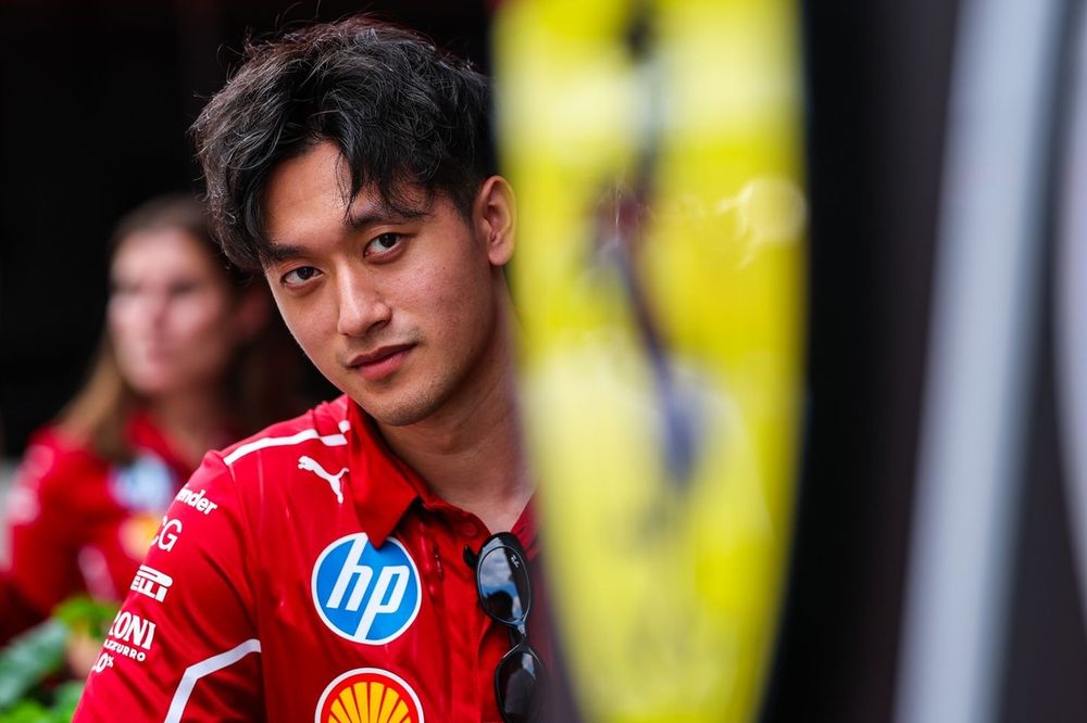 Zhou Guanyu, Ferrari