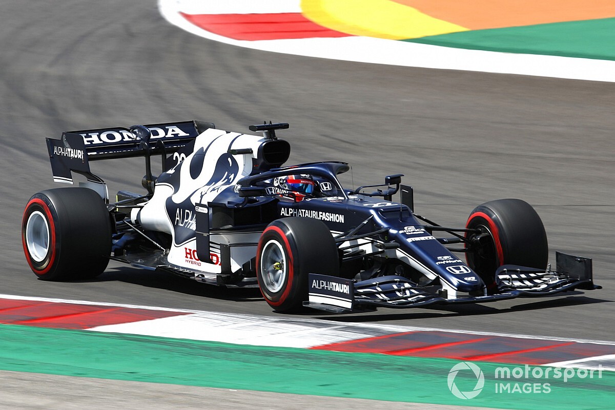 角田裕毅、初体験のポルトガル初日「エンジニアとセットアップを分析し、予選で全力を尽くす」