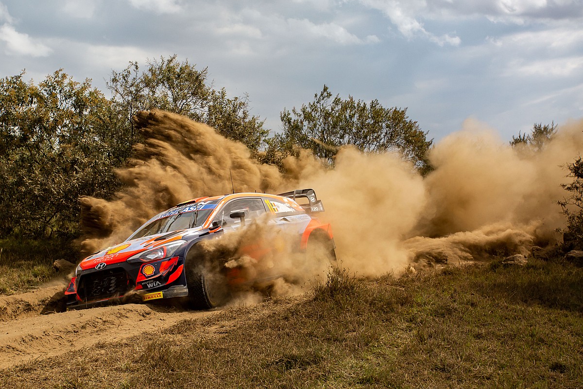 ES11 à 13 - Neuville s'en sort très bien, Tänak prend la foudre