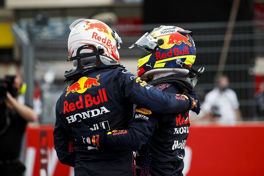 Rosberg: Red Bull begint dominante kracht te worden in F1
