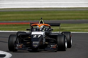 W Series, Silverstone: Alice Powell conquista il successo