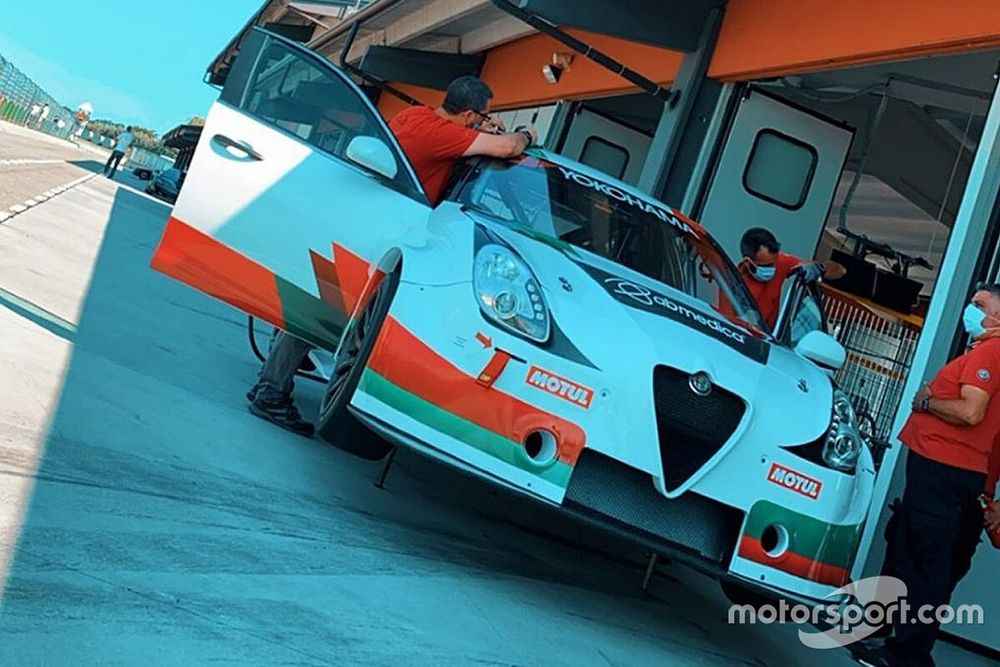 Michela Cerruti torna in pista con l'Alfa Romeo TCR dopo due anni