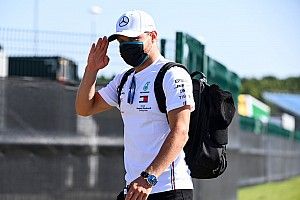 Resmi: Mercedes, 2021'de Bottas'la yarışmaya devam edecek!