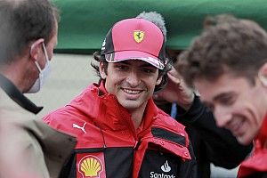 Sainz 'laughed' at rumours of friction over new Ferrari F1 deal
