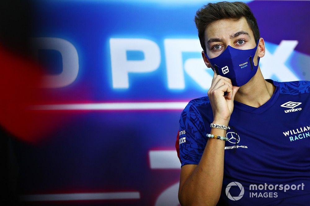 Russell nie był pod wrażeniem Alfy Romeo