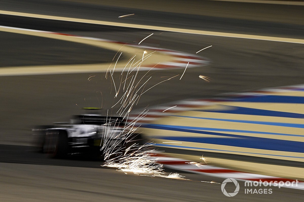Vídeo: la vuelta al circuito exterior de Bahrein de F1, ¡de locura!