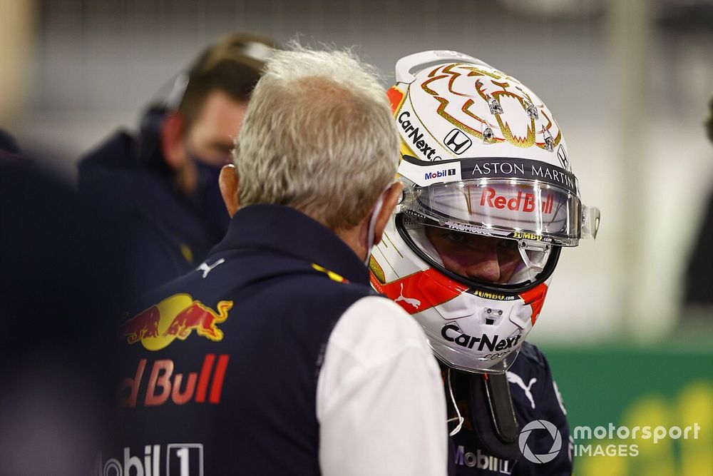 Max Verstappen, Red Bull Racing, and Helmut Marko, Consultant, Red Bull Racing, on the grid