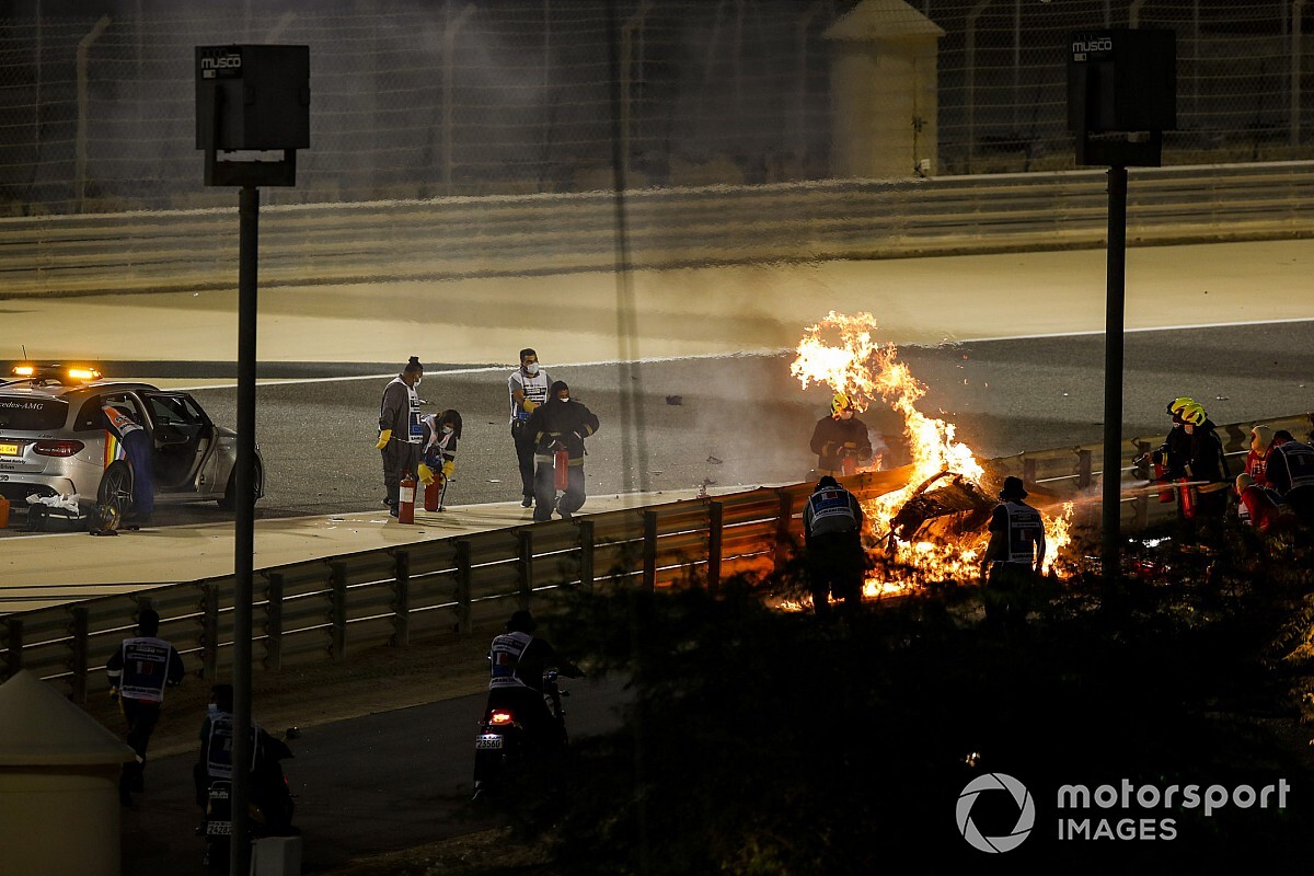 Tilke, Grosjean'ın kazasından sonra Sakhir'deki bariyerleri savundu