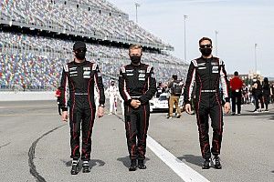 Magnussen: "Başka bir yerde galibiyet için yarışmak, F1'de olmaktan daha keyifli"