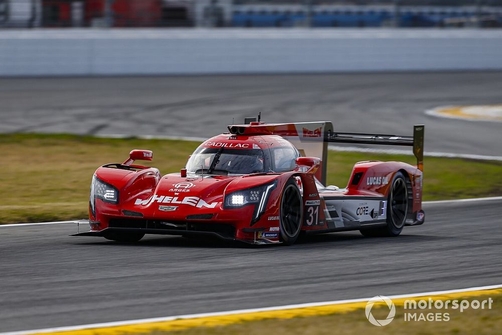 Mazda hereda la pole para la carrera clasificatoria de Daytona tras una sanción