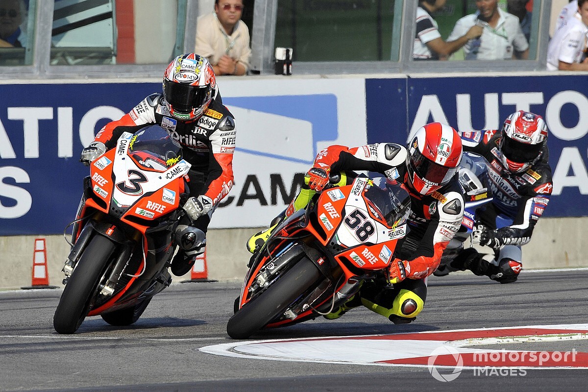 El cameo de Simoncelli en SBK que puso a todos en jaque