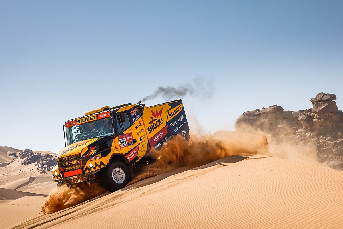Etape 10 Dakar: Martin Macik Kembali Ungguli Kamaz