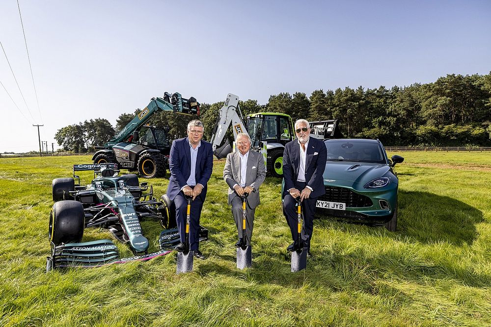 Otmar Szafnauer, Team Principal and CEO, Aston Martin F1, Anthony Bamford, chairman of JCB, and Lawrence Stroll, Owner, Aston Martin F1