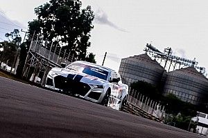 GT Sprint Race: Debes 'encosta' no líder Lester na classe AM após Cascavel