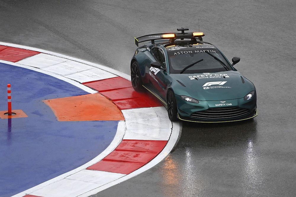 La lluvia de Rusia amenaza a la F1 el sábado, y la F3 cambia su plan