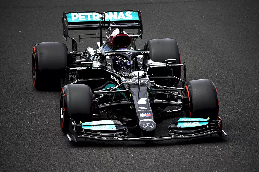 Lewis Hamilton, Mercedes W12
