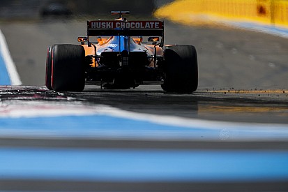 Sainz instala el nuevo motor de Renault y saldrá al fondo de la parrilla