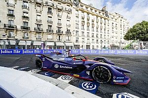 Frijns pakte eerste Formule E-zege in regenrace Parijs