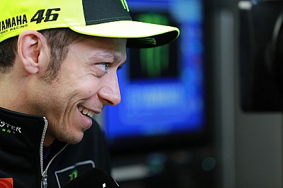 Valentino: "Le altre Yamaha vanno forte, io devo trovare la quadra"