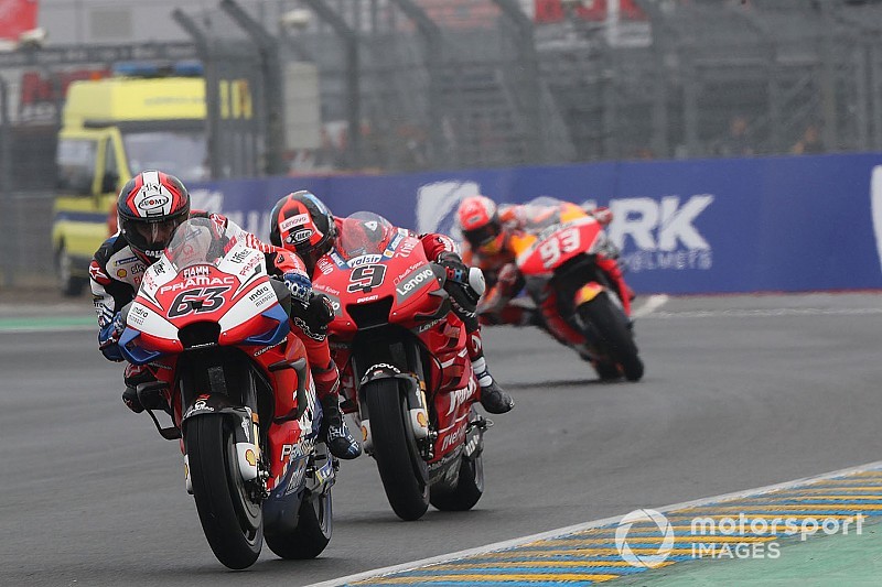 Galeri MotoGP: Fransa'da cumartesi gününe dair en iyi kareler