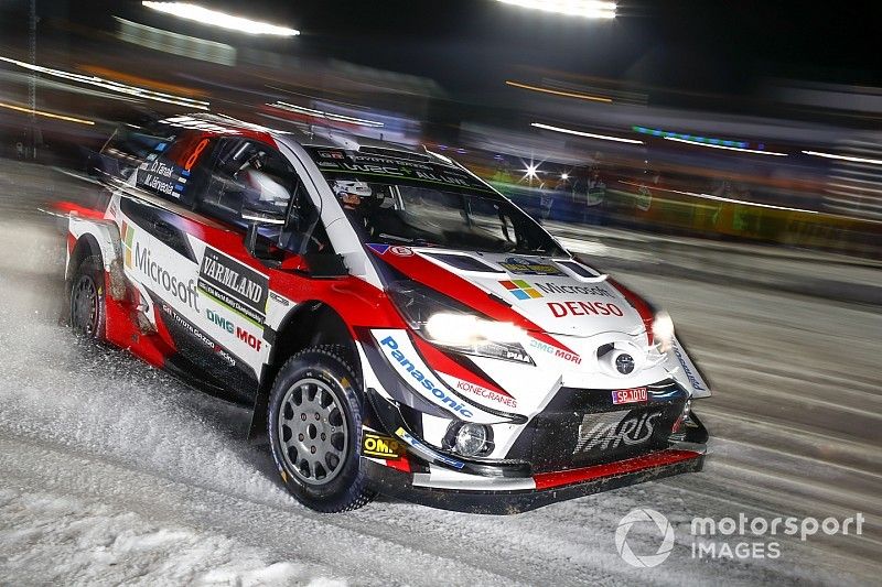 Tanak padrone del Rally di Svezia. Mikkelsen, Lappi e Neuville racchiusi in 2"3: che lotta per il 2° posto!