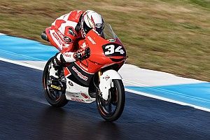CEV Moto3 Estoril: Debut apik Mario Suryo Aji