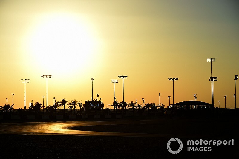 ¿Por qué Moto2 y Moto3 sí corren en Qatar pero MotoGP no?