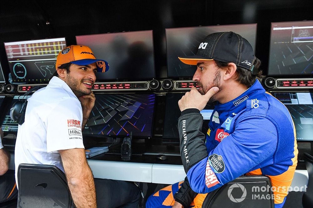 Fernando Alonso, McLaren y Carlos Sainz Jr., McLaren