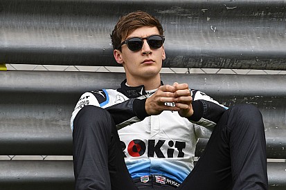 Carreira "imperfeita" preparou Russell para problemas da Williams