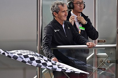 Prost: En iyi üç takım Renault için "erişilemez"
