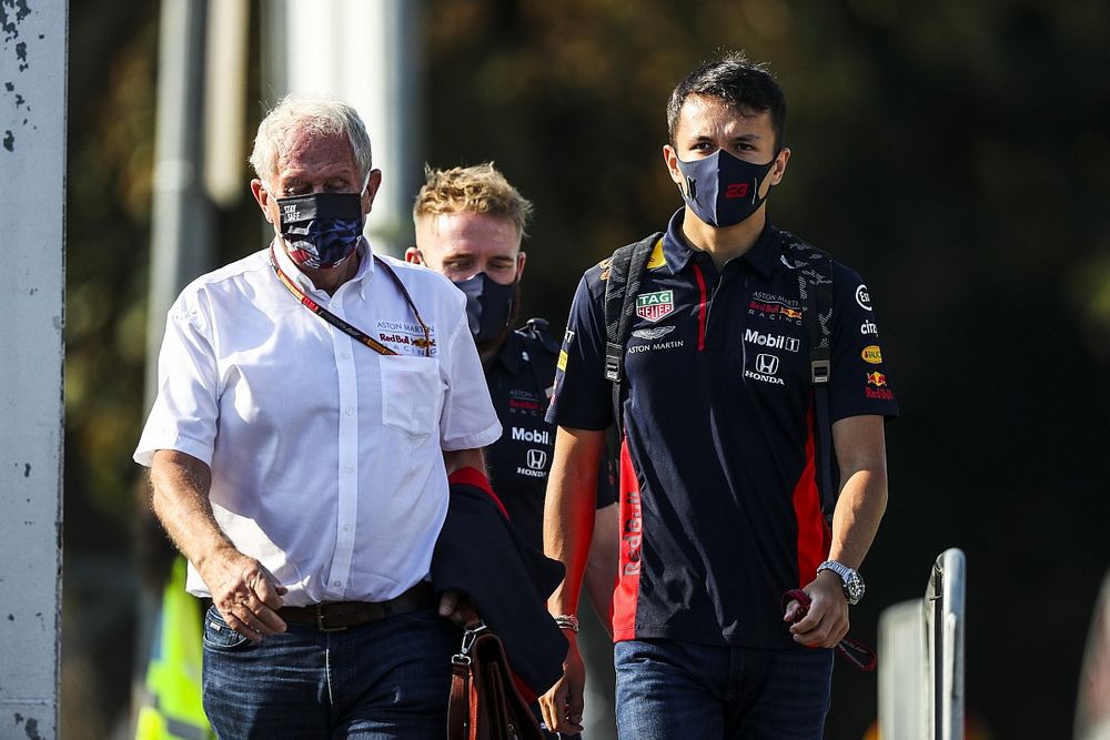 Helmut Marko, Consultant, Red Bull Racing and Alex Albon, Red Bull Racing 