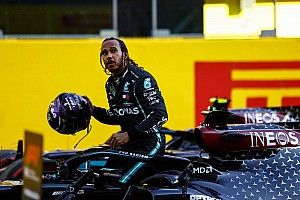 Hamilton vainqueur mais épuisé après "3 courses en 1 jour"