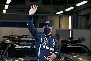 Mercedes не подпишет контракт с Хэмилтоном до конца сезона-2020