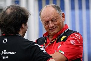 Vasseur califica de "el mejor viernes del a&ntilde;o para Ferrari" en Singapur