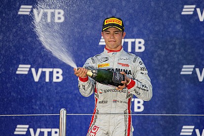 De Vries: Albon ve Norris benden daha iyi değil ama F1'e girdiler