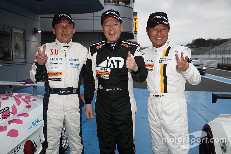 往年の名ドライバー集合! レジェンズ・クラブ・カップが開催