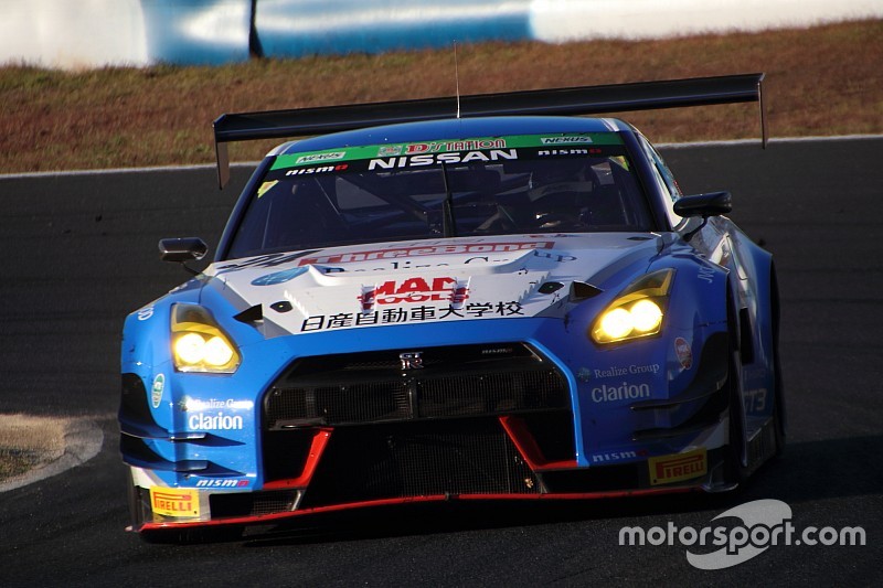 グループ1決勝:24号車スリーボンドGT-Rが今季2勝目をマーク