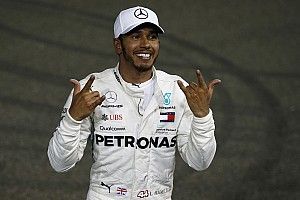 Abu Dhabi GP: Hamilton wins as Hulkenberg rolls