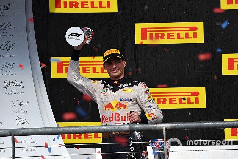 Podio: segundo lugar Max Verstappen, Red Bull Racing