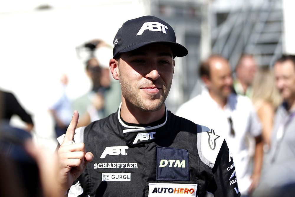 DTM Norisring: Kelvin van der Linde beats Preining to pole