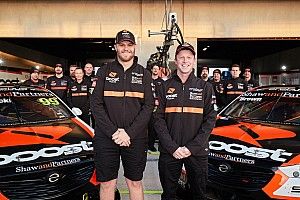Brown, Kostecki re-sign with Erebus