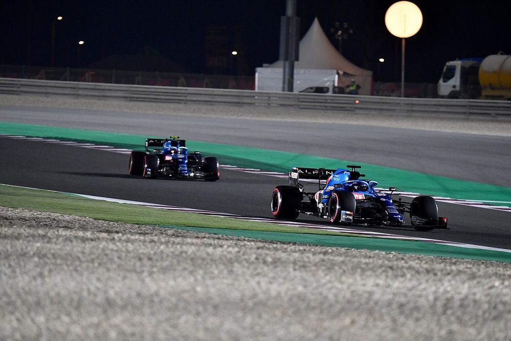 Fernando Alonso, Alpine A521, Esteban Ocon, Alpine A521