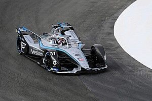 A McLaren oldalán folytathatja a Mercedes csapata a Formula E-ben – sajtóhír