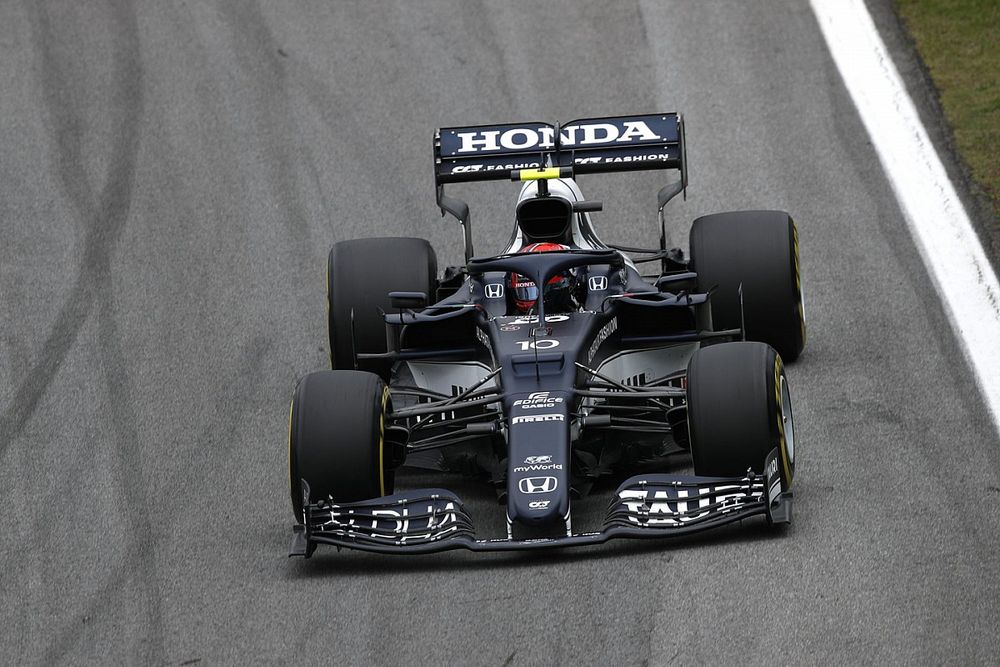 Gasly, McLaren ve Ferrari pilotlarını arkasında tutmayı umuyor