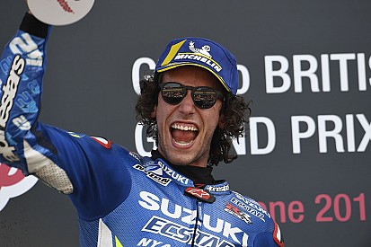 A Rins le molesta que digan que la Suzuki "es fácil de conducir"