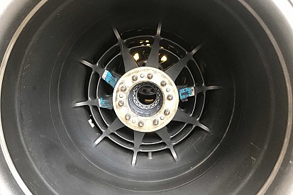 Fotos: los detalles de los coches actualizados para Italia