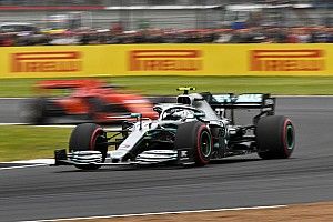 Bottas se apunta en Silverstone su 10ª pole; Ferrari se la juega