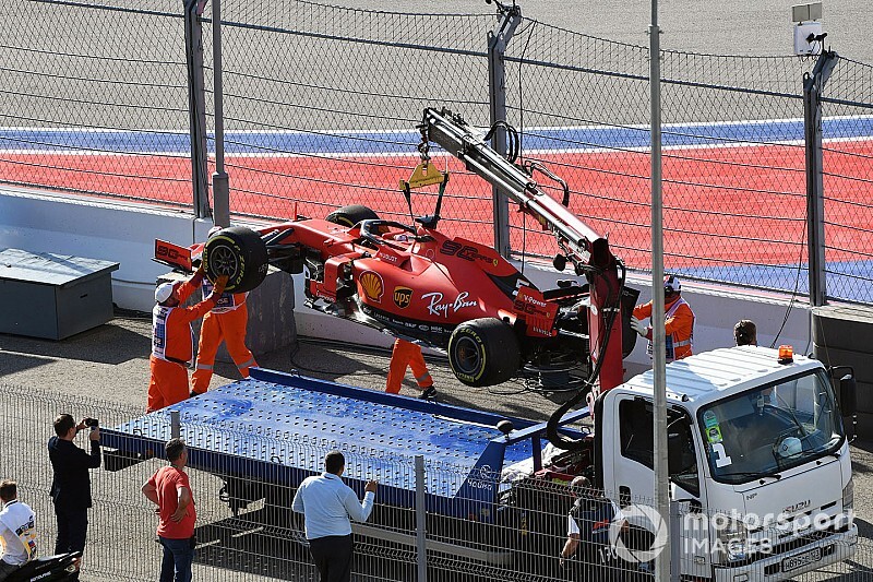 Ferrari ordenou abandono porque Vettel poderia ser eletrocutado