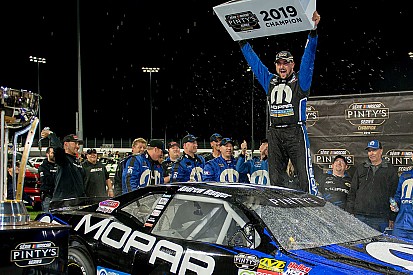 Andrew Ranger wins his third NASCAR Pinty's Series title
